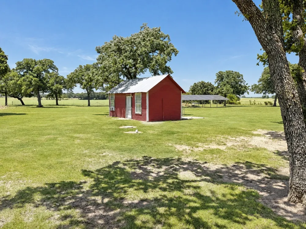 6279 FM 1758 ROAD Bowie, TX 76230