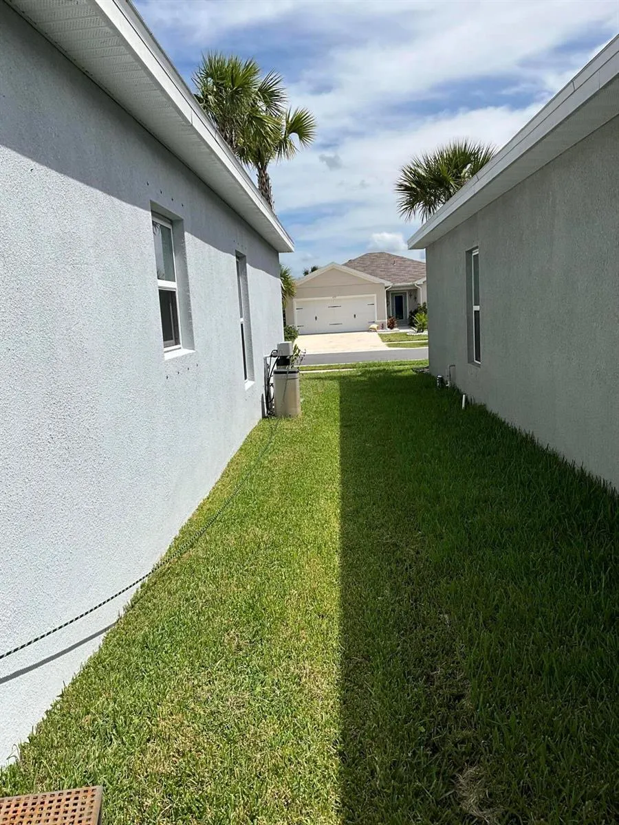 456 Cherimoya Street Fort Pierce, FL 34981
