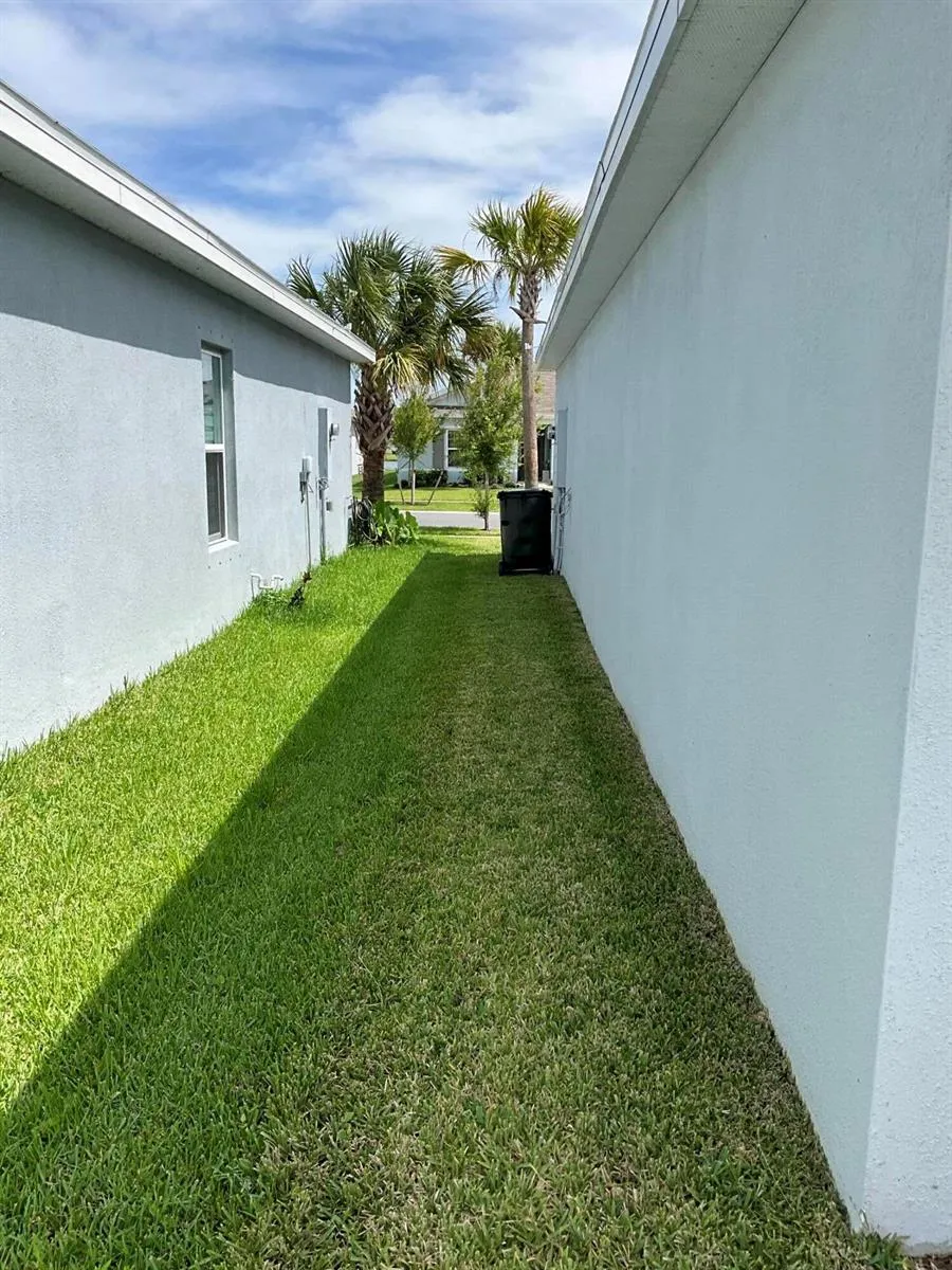 456 Cherimoya Street Fort Pierce, FL 34981