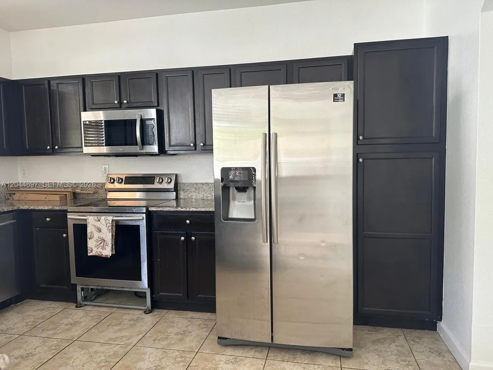 9283 SW 172nd Ave Miami, FL 33196