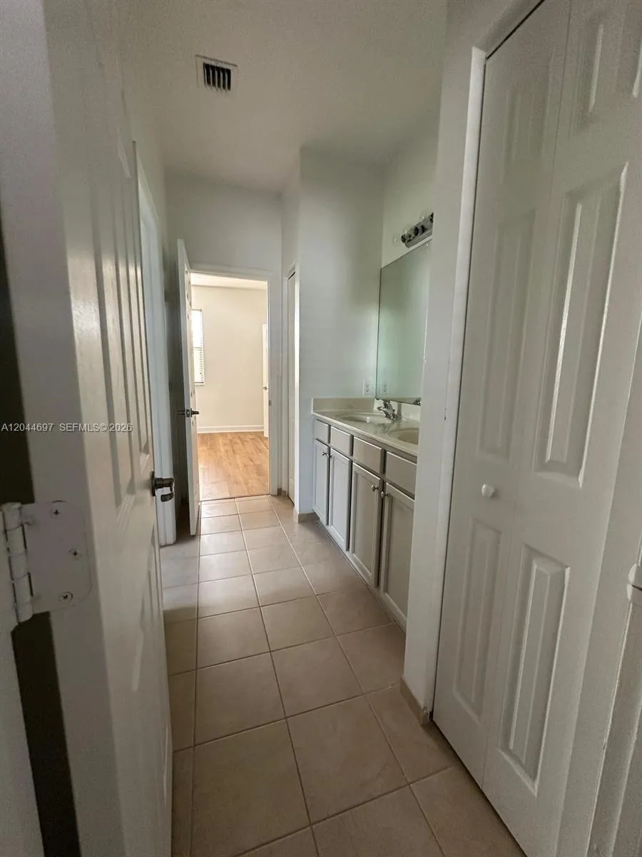 9283 SW 172nd Ave Miami, FL 33196