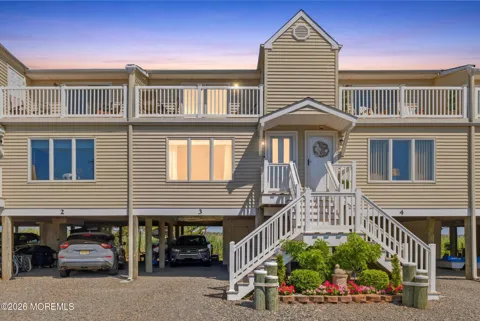 438 E Bay Avenue #3