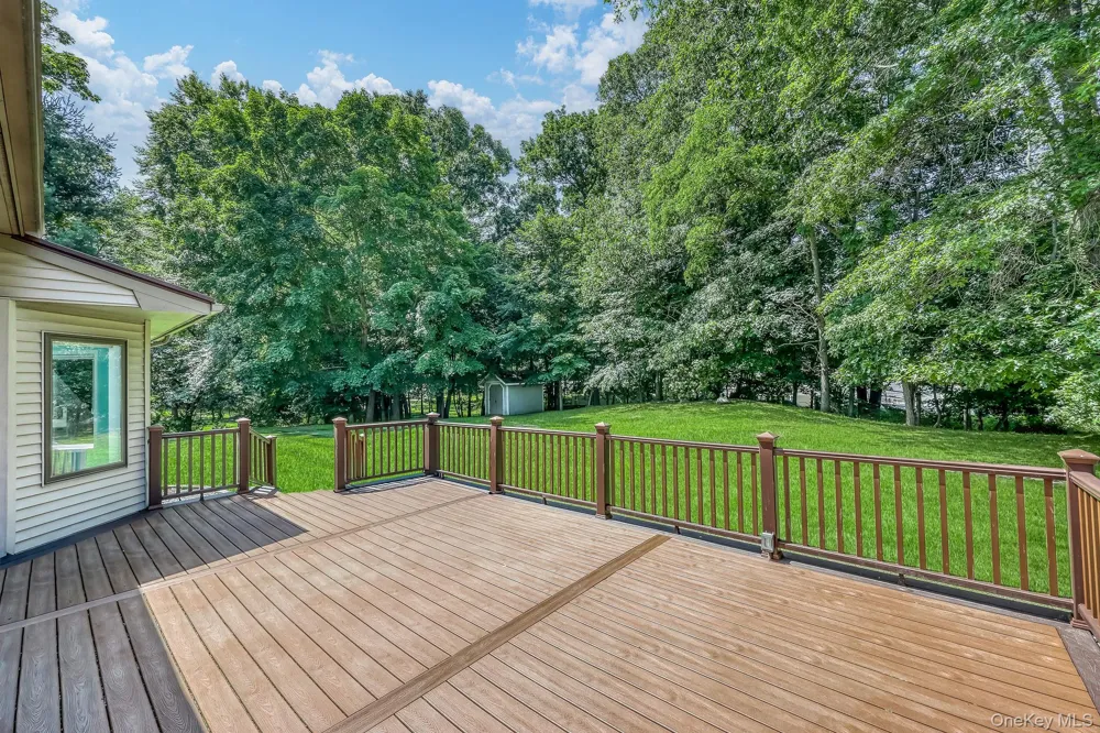 5 Zeck Court Suffern, NY 10901