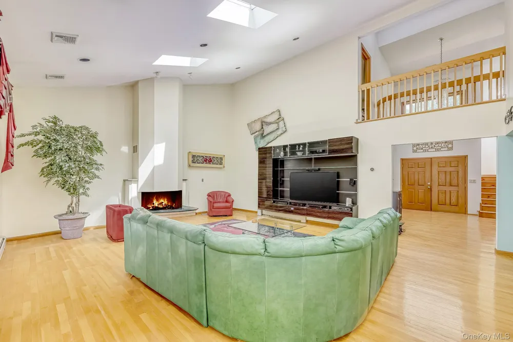 5 Zeck Court Suffern, NY 10901