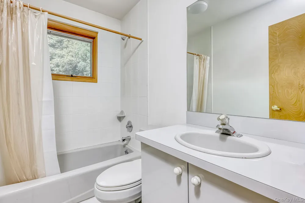 5 Zeck Court Suffern, NY 10901