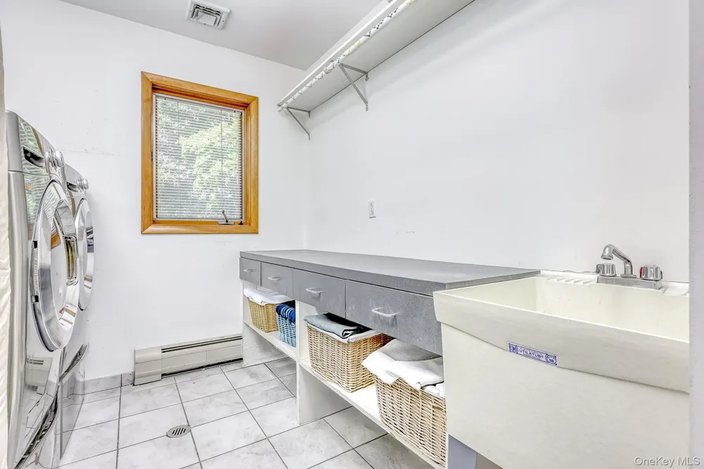 5 Zeck Court Suffern, NY 10901