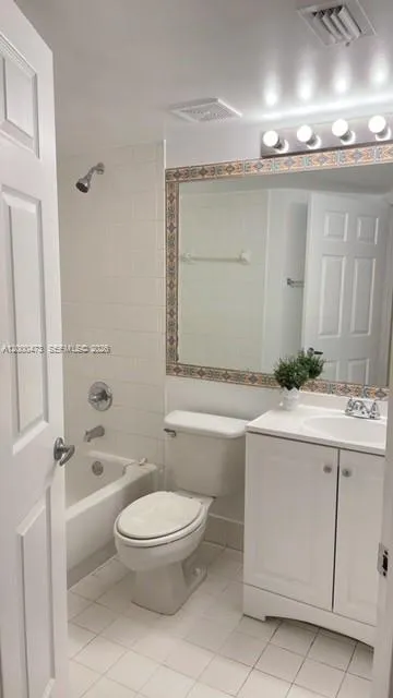 9645 NW 1st Ct #1-303 Pembroke Pines, FL 33024