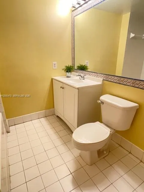 9645 NW 1st Ct #1-303 Pembroke Pines, FL 33024