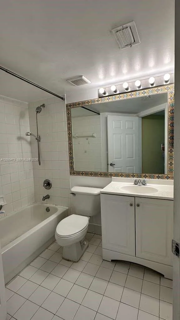 9645 NW 1st Ct #1-303 Pembroke Pines, FL 33024