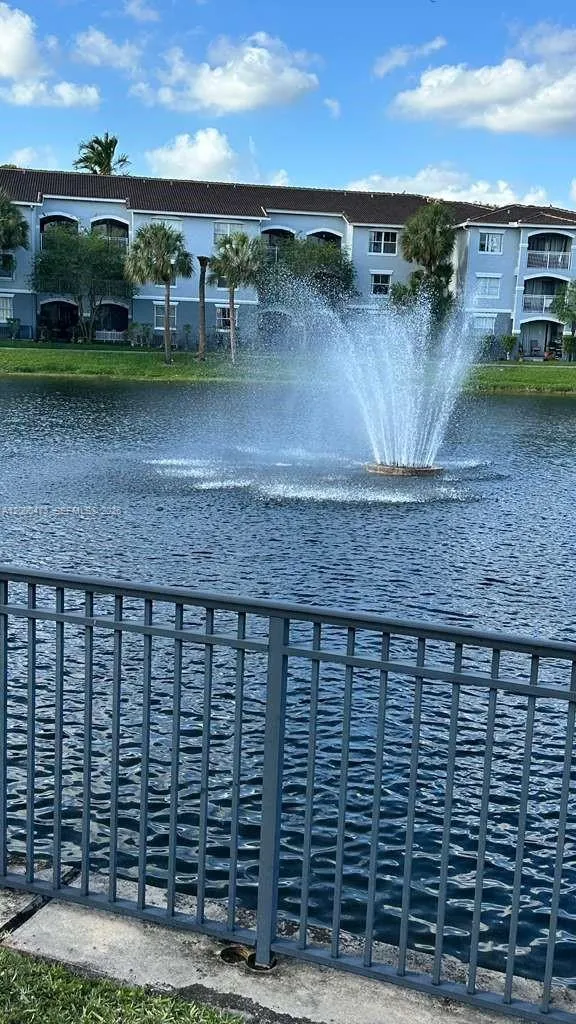 9645 NW 1st Ct #1-303 Pembroke Pines, FL 33024
