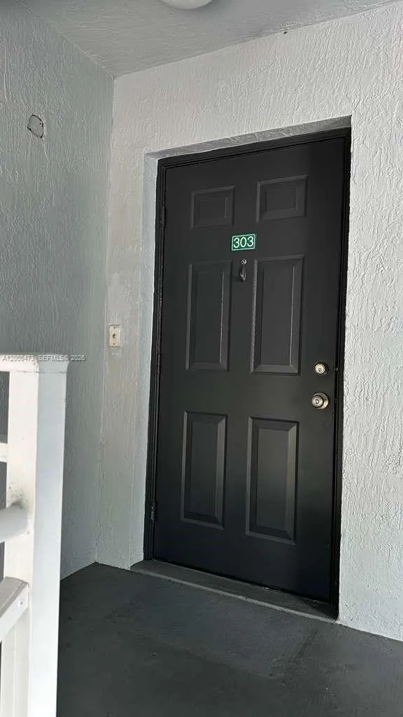 9645 NW 1st Ct #1-303 Pembroke Pines, FL 33024