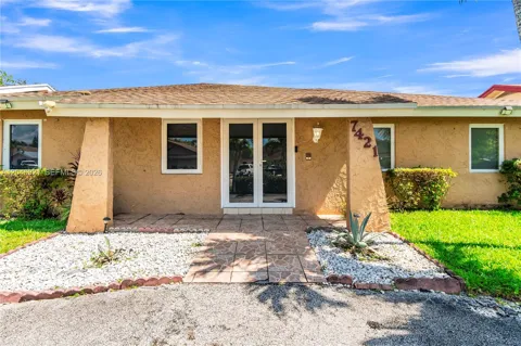 7421 SW 14th Ct