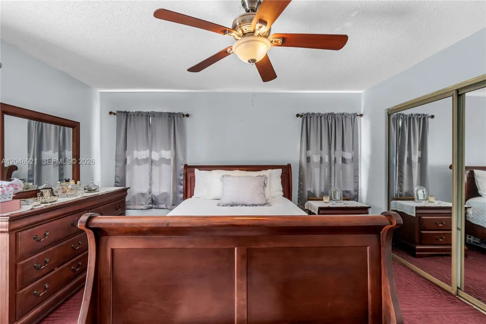 7421 SW 14th Ct North Lauderdale, FL 33068