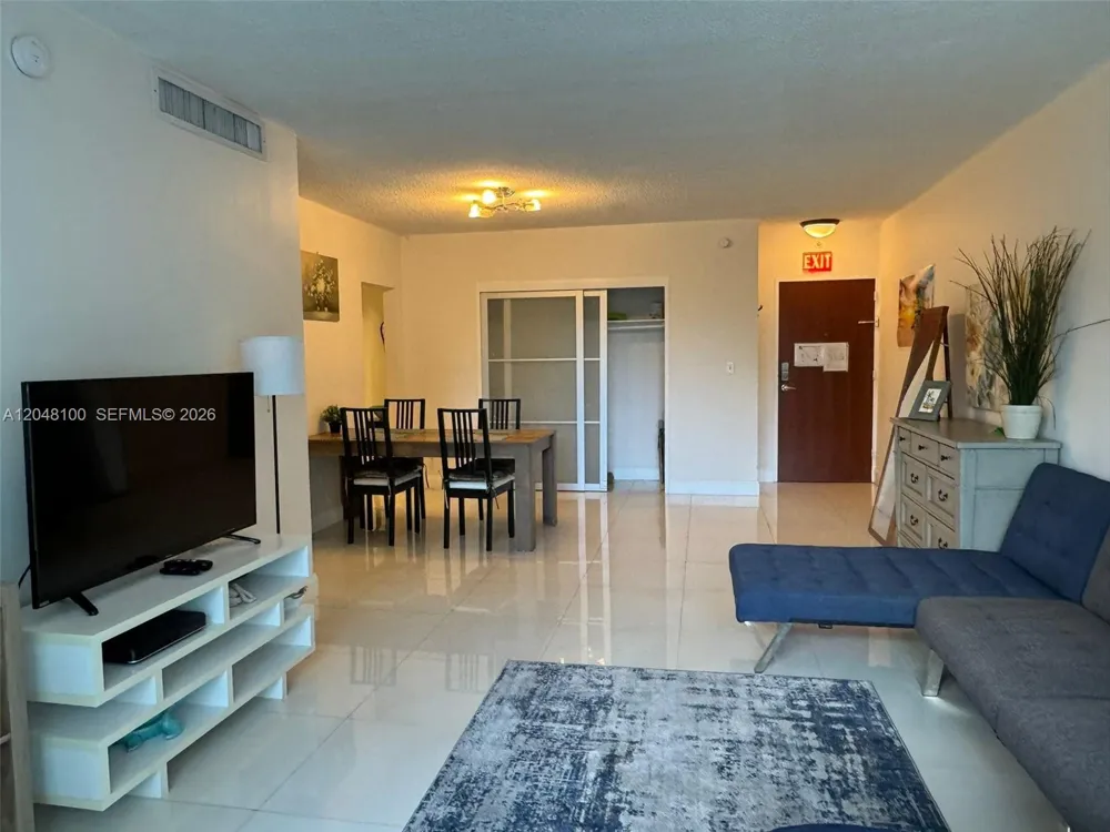3901 S Ocean Dr #3U Hollywood, FL 33019