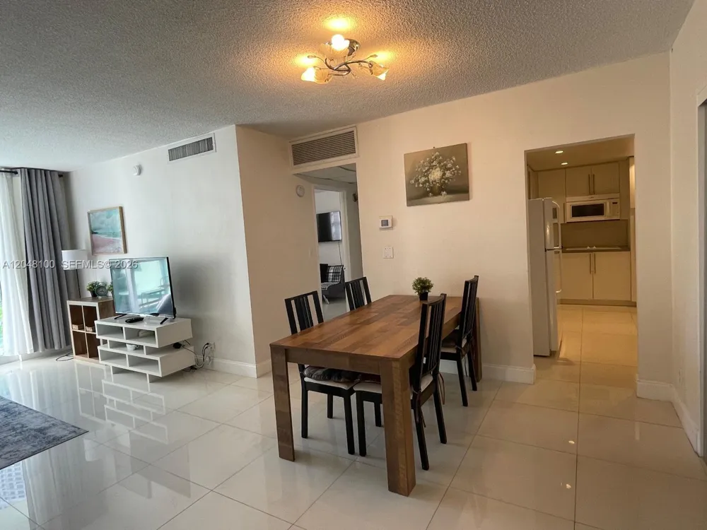3901 S Ocean Dr #3U Hollywood, FL 33019