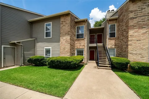 1700 Amelia Court #613