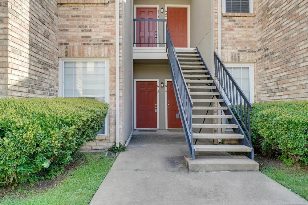 1700 Amelia Court #613 Plano, TX 75075