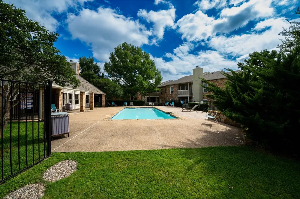 1700 Amelia Court #613 Plano, TX 75075