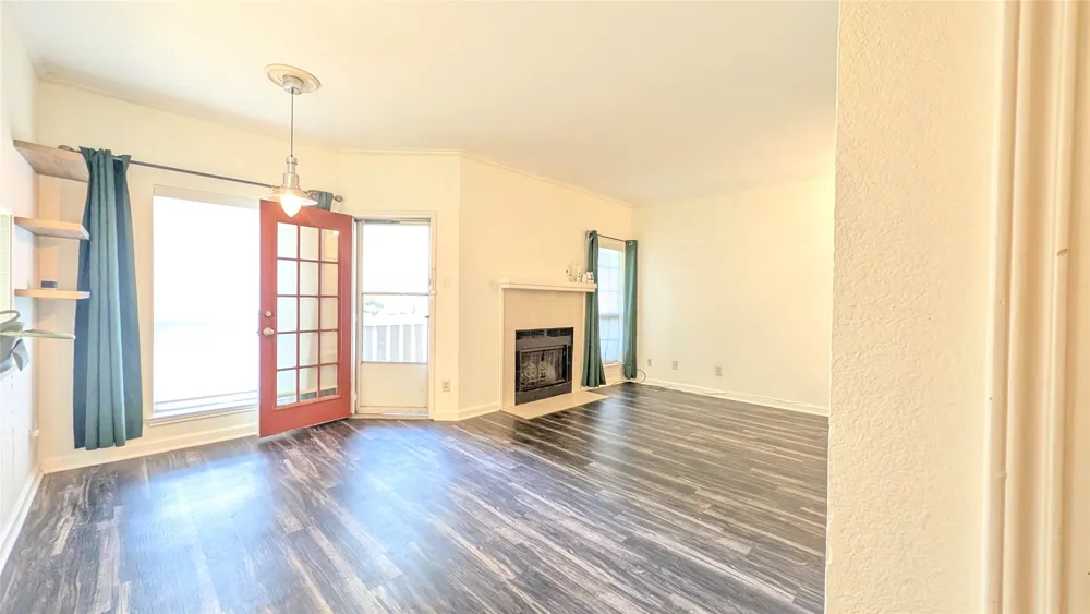 1700 Amelia Court #613 Plano, TX 75075