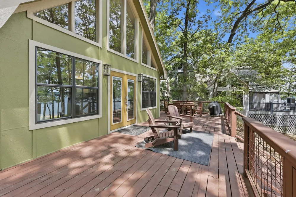 104 E Barker Creek Drive Scroggins, TX 75480
