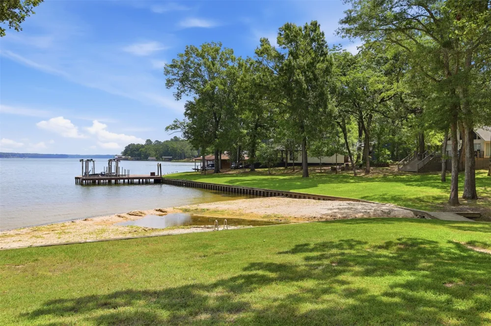 104 E Barker Creek Drive Scroggins, TX 75480