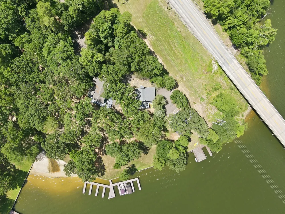 104 E Barker Creek Drive Scroggins, TX 75480