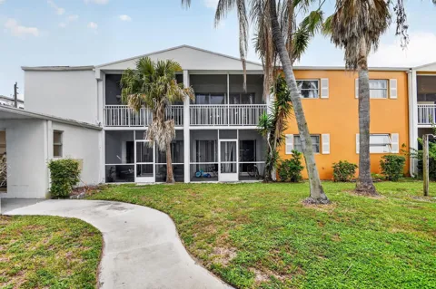 1505 Crescent Circle #B24