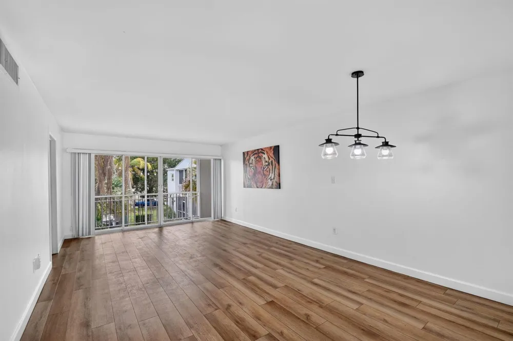 1505 Crescent Circle #B24 Lake Park, FL 33403