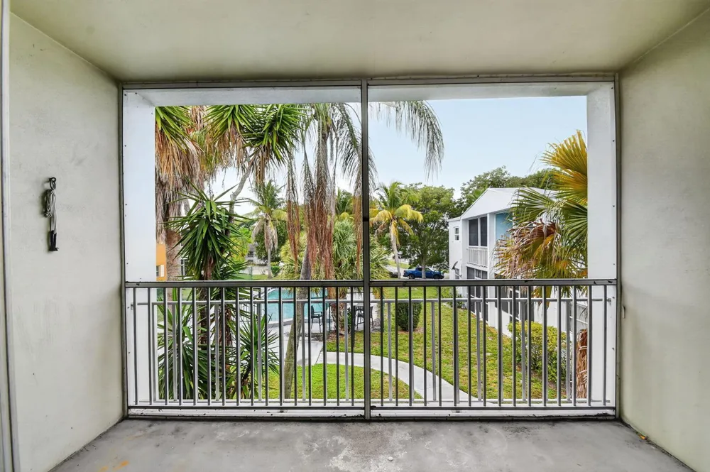 1505 Crescent Circle #B24 Lake Park, FL 33403