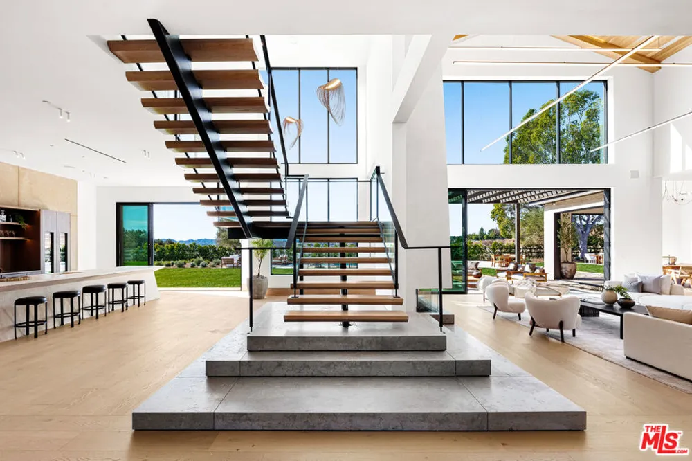 25151 Jim Bridger Road Hidden Hills, CA 91302