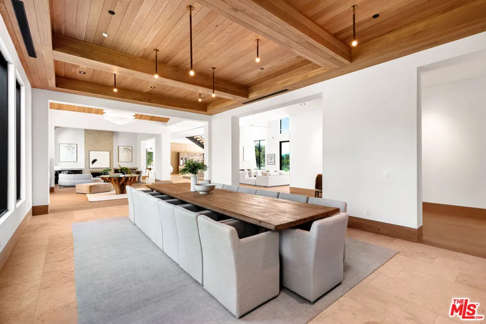 25151 Jim Bridger Road Hidden Hills, CA 91302