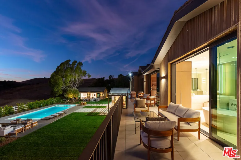 25151 Jim Bridger Road Hidden Hills, CA 91302