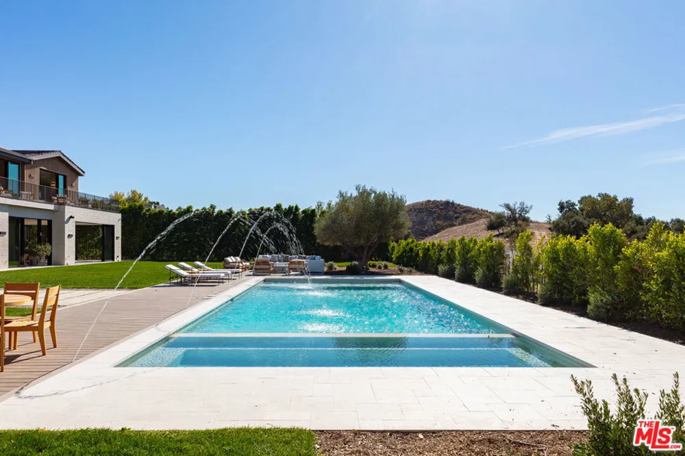 25151 Jim Bridger Road Hidden Hills, CA 91302
