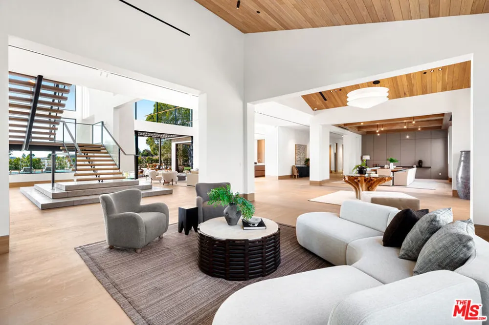 25151 Jim Bridger Road Hidden Hills, CA 91302