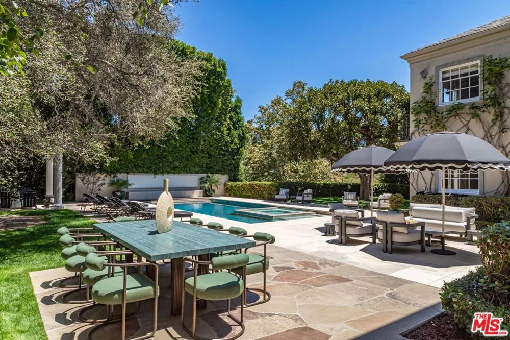 10911 Chalon Road Los Angeles, CA 90077