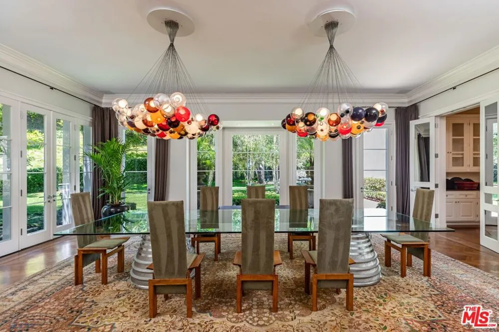10911 Chalon Road Los Angeles, CA 90077