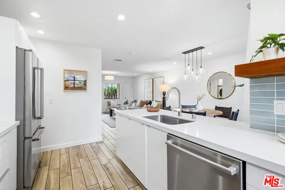 1802 20th Street #B Santa Monica, CA 90404
