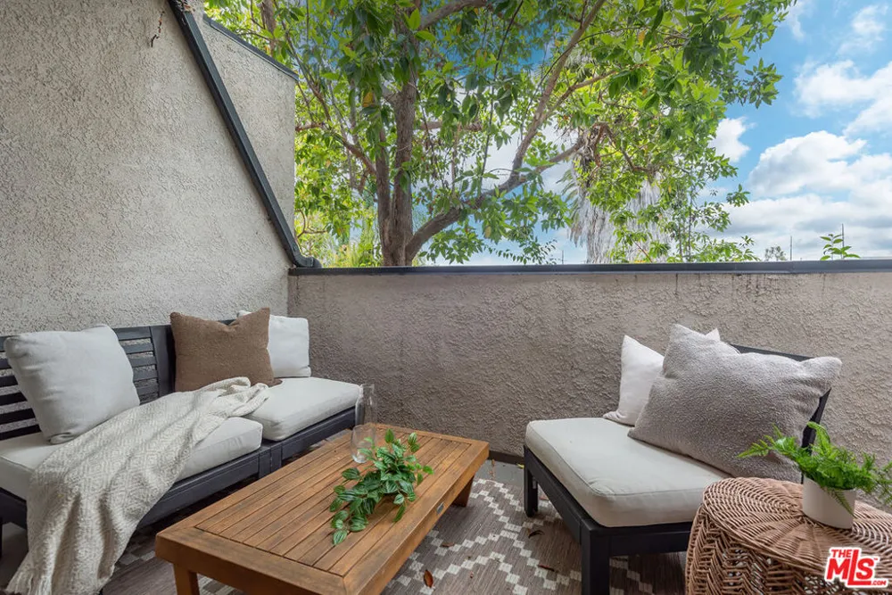 1802 20th Street #B Santa Monica, CA 90404