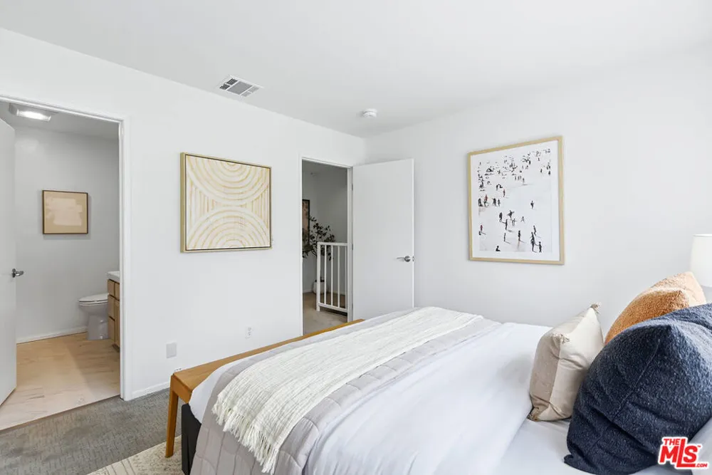 1802 20th Street #B Santa Monica, CA 90404