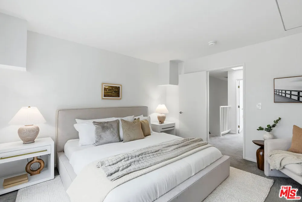 1802 20th Street #B Santa Monica, CA 90404