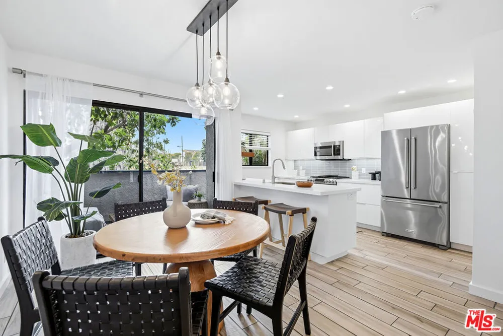 1802 20th Street #B Santa Monica, CA 90404