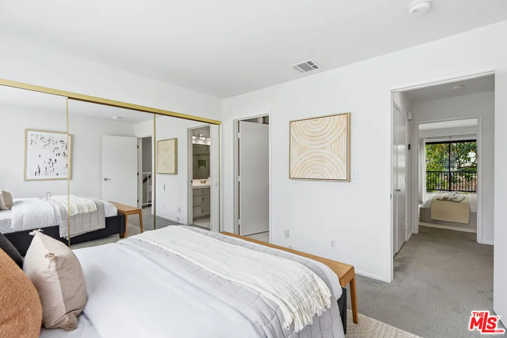 1802 20th Street #B Santa Monica, CA 90404