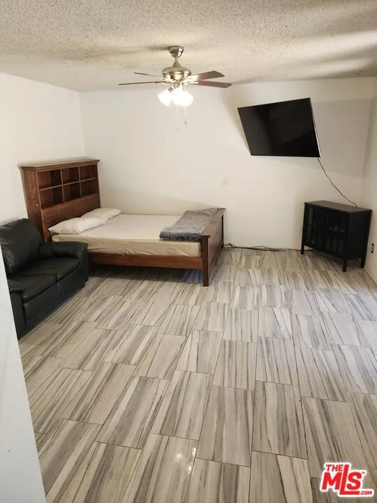 15723 E Avenue Q7 Palmdale, CA 93591