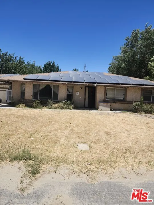 15723 E Avenue Q7 Palmdale, CA 93591