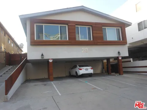 213 S Alexandria Avenue #9