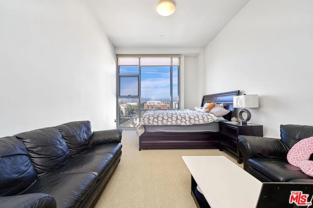 3223 W 6th Street #405 Los Angeles, CA 90020