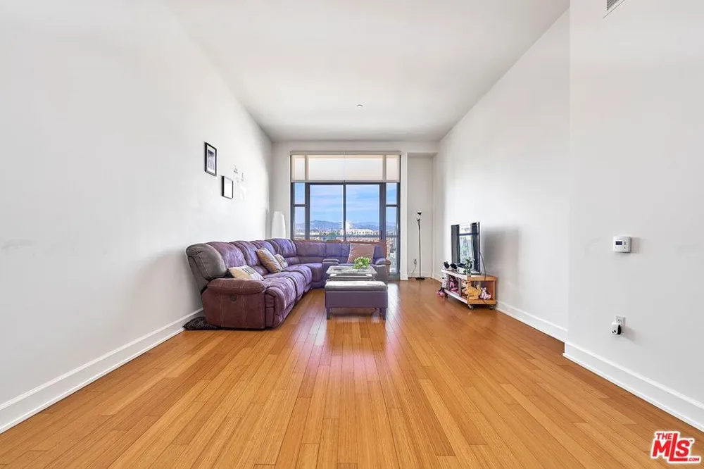 3223 W 6th Street #405 Los Angeles, CA 90020