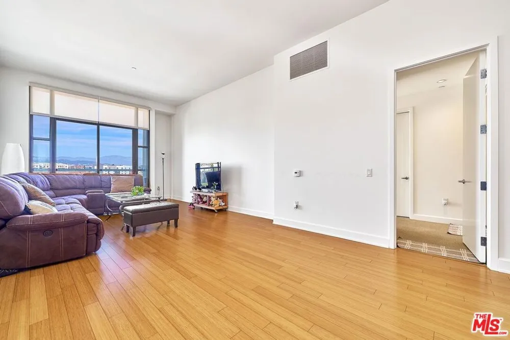 3223 W 6th Street #405 Los Angeles, CA 90020