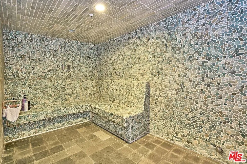 3223 W 6th Street #405 Los Angeles, CA 90020