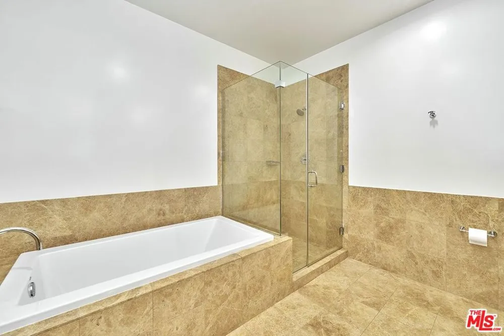 3223 W 6th Street #405 Los Angeles, CA 90020